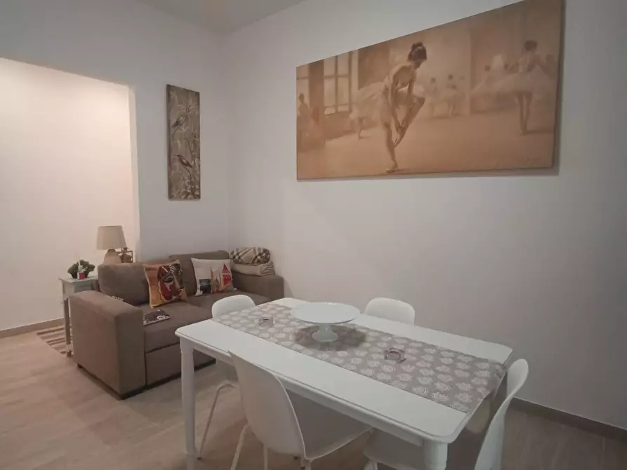 Immagine 1 di Appartamento in vendita  a Massa