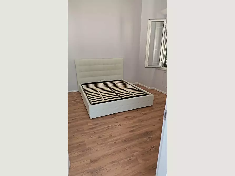 Immagine 5 di Appartamento in vendita  a Livorno