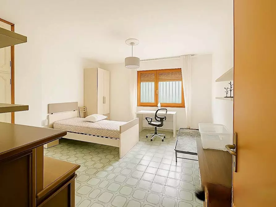 Immagine 5 di Appartamento in vendita  a Pisa