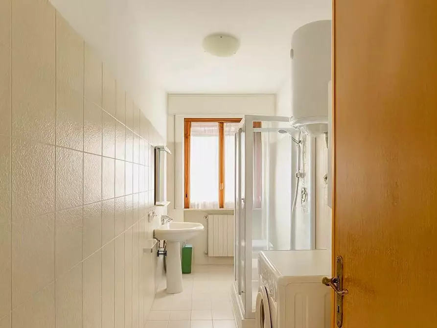 Immagine 15 di Appartamento in vendita  a Pisa