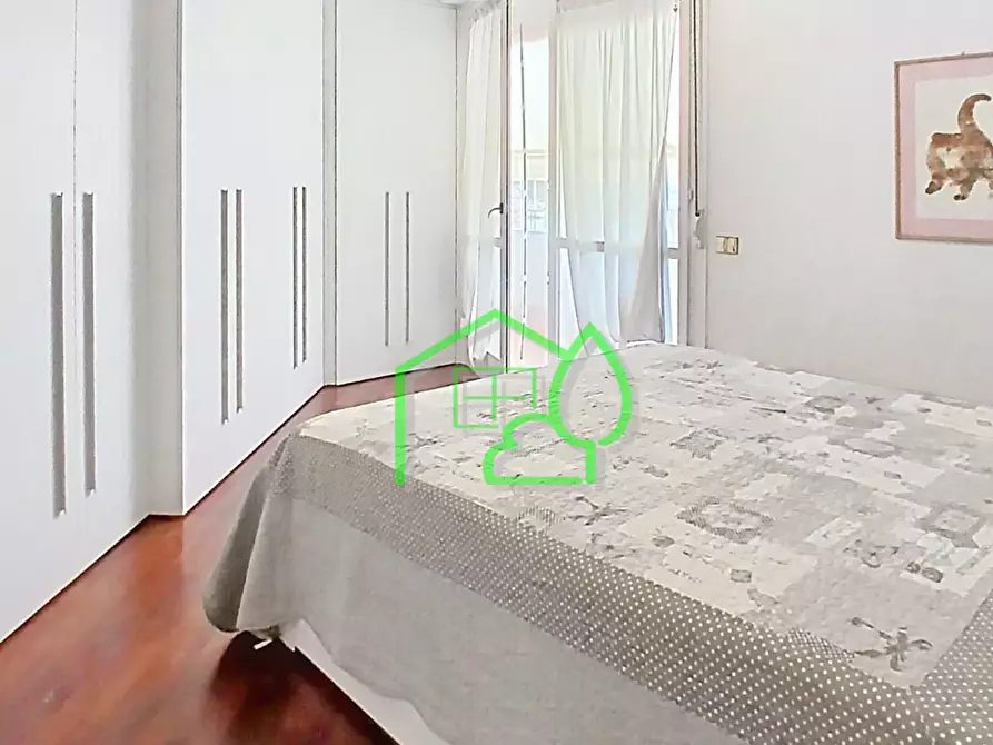 Immagine 16 di Appartamento in vendita  a Viareggio