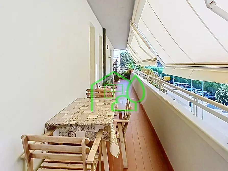 Immagine 7 di Appartamento in vendita  a Viareggio