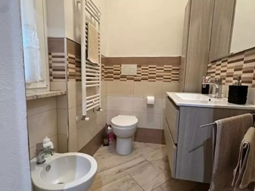 Immagine 33 di Villa in vendita  a Collesalvetti