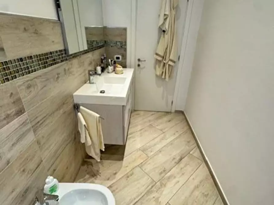 Immagine 48 di Villa in vendita  a Collesalvetti