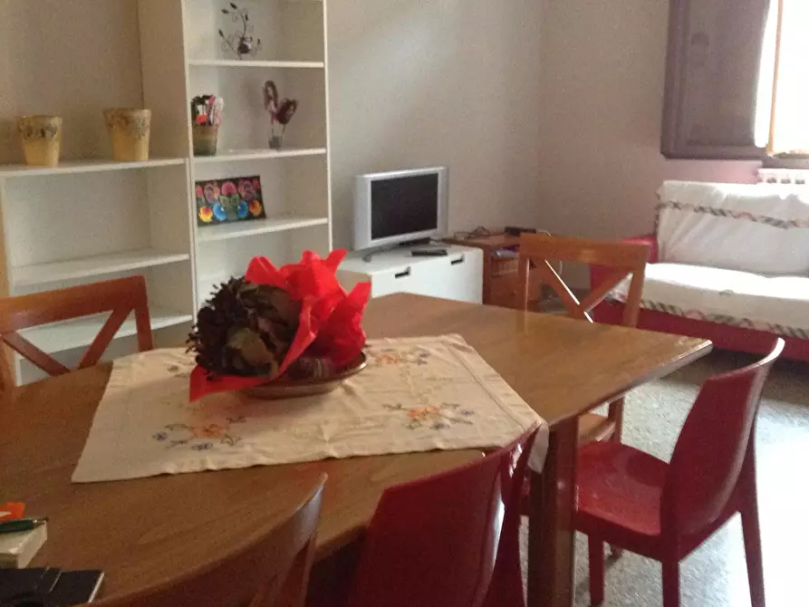 Immagine 8 di Appartamento in affitto  a Pisa