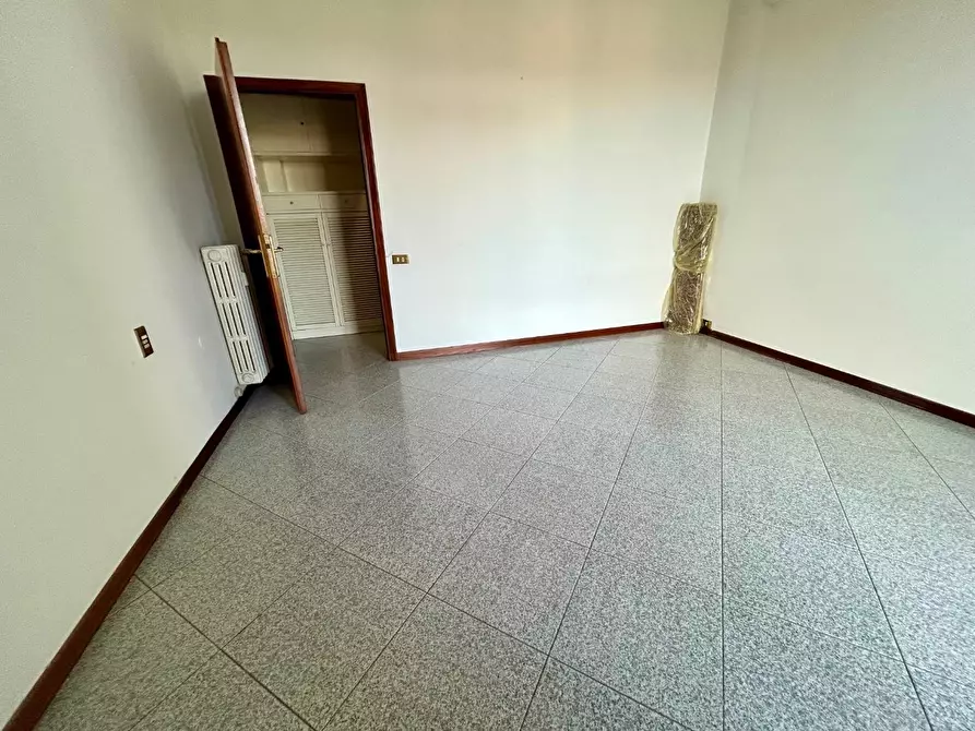 Immagine 16 di Appartamento in vendita  a Empoli