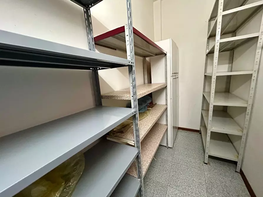 Immagine 21 di Appartamento in vendita  a Empoli