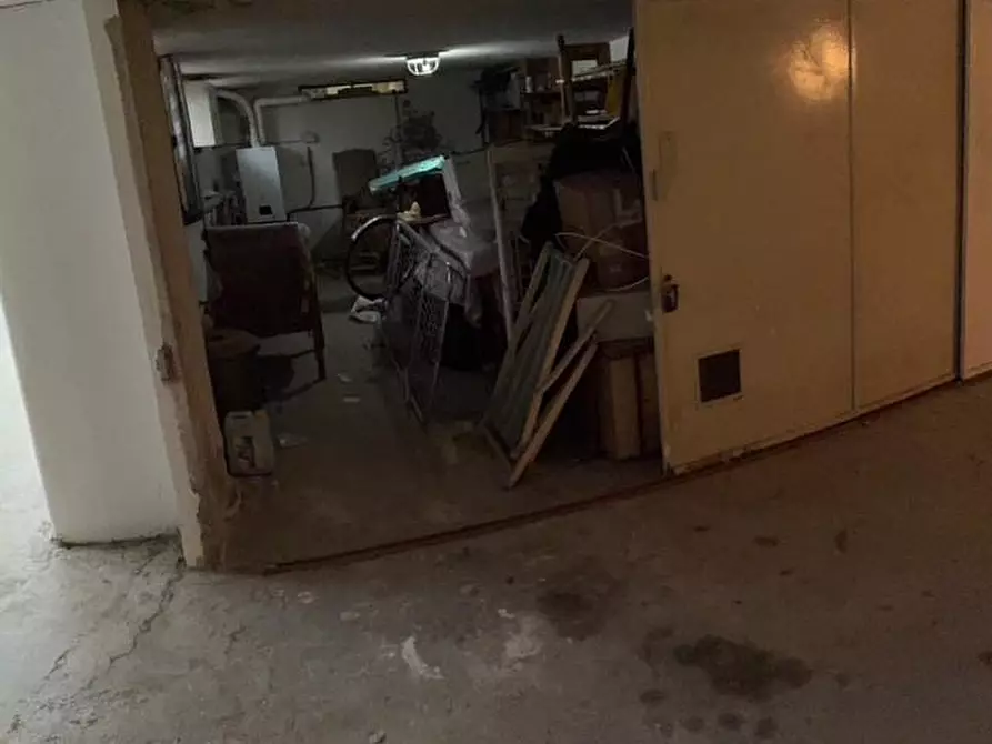 Immagine 19 di Appartamento in vendita  a Pisa