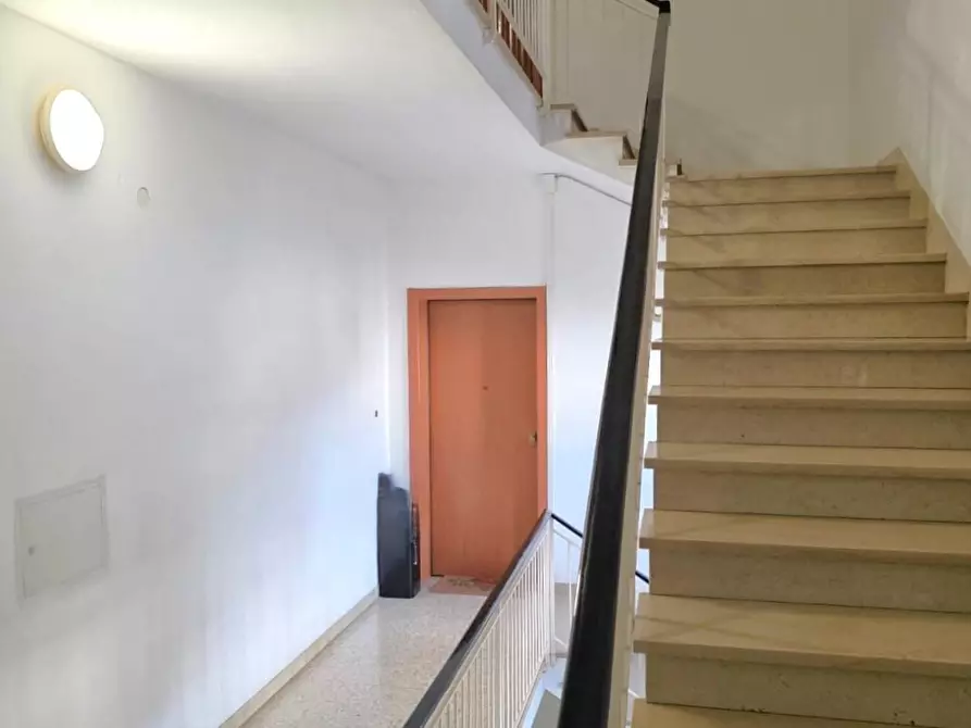 Immagine 18 di Appartamento in vendita  a Pontedera