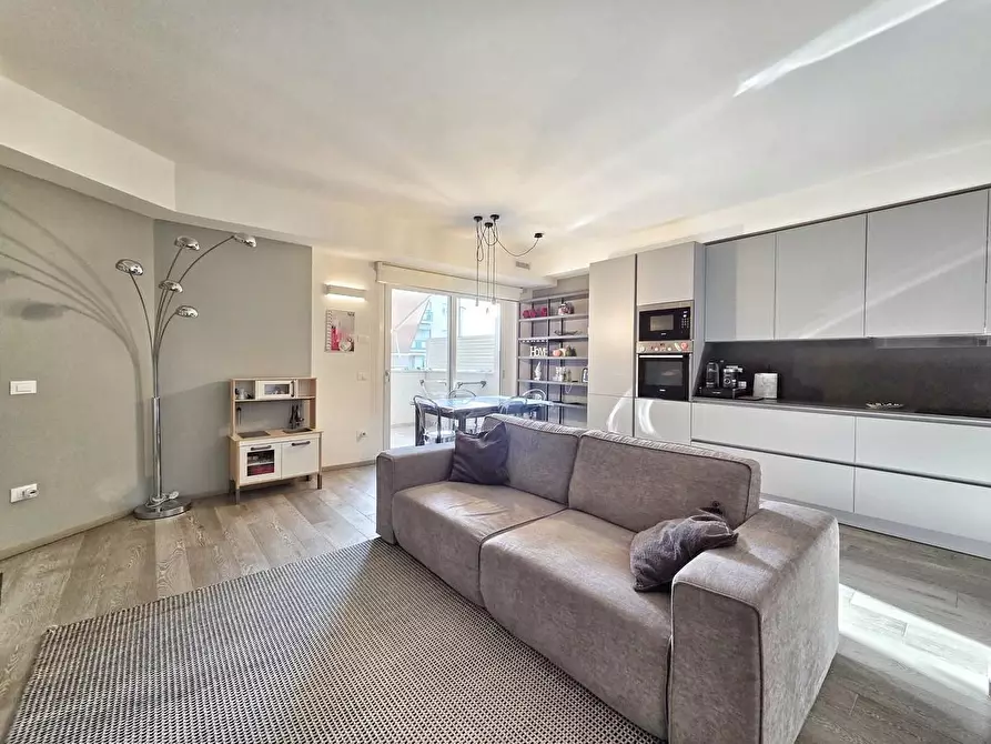 Immagine 10 di Appartamento in vendita  a Massa