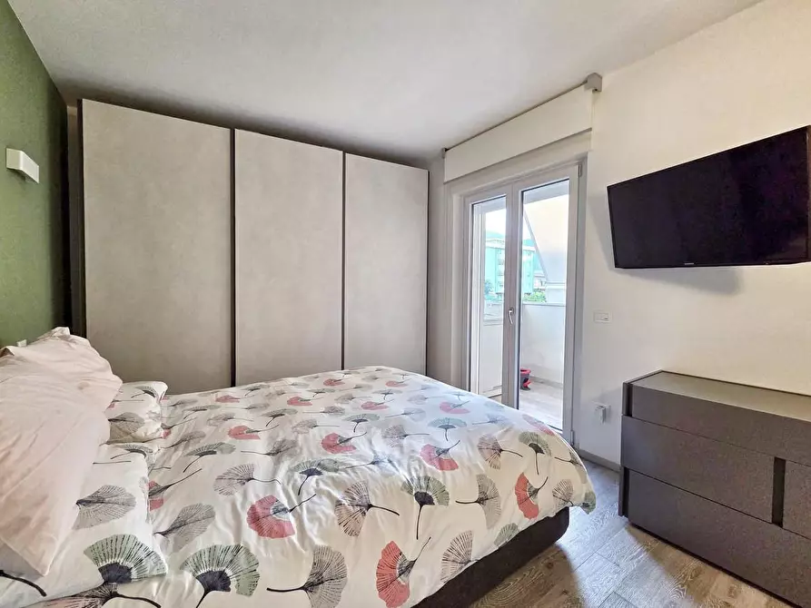 Immagine 14 di Appartamento in vendita  a Massa