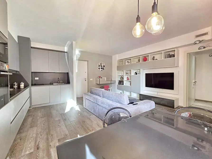 Immagine 7 di Appartamento in vendita  a Massa