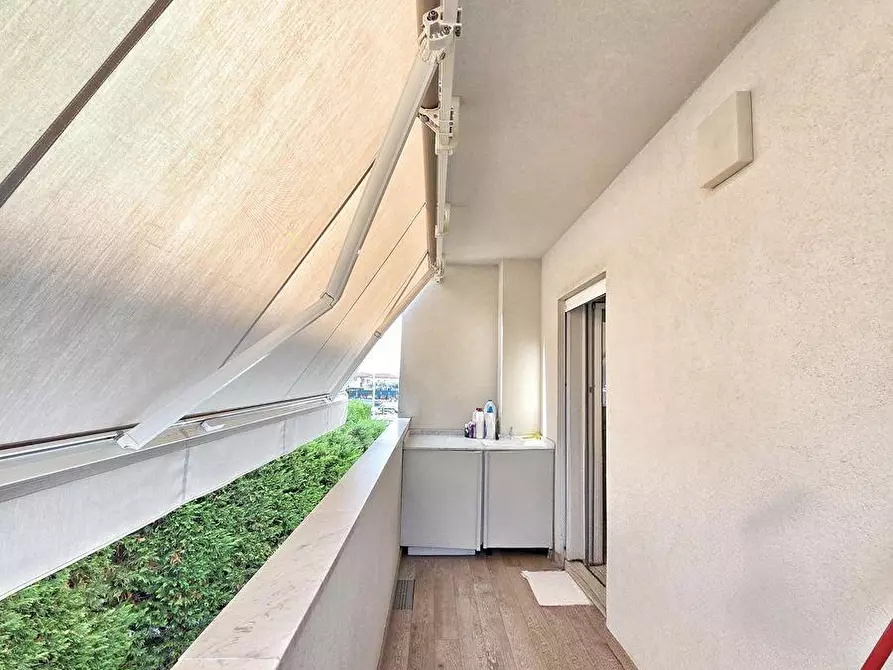 Immagine 18 di Appartamento in vendita  a Massa