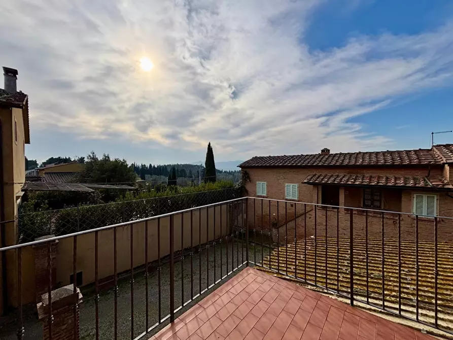 Immagine 1 di Porzione di casa in vendita  a Peccioli