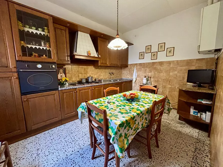 Immagine 7 di Porzione di casa in vendita  a Peccioli