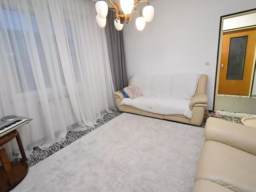 Immagine 48 di Villa in vendita  a Vecchiano