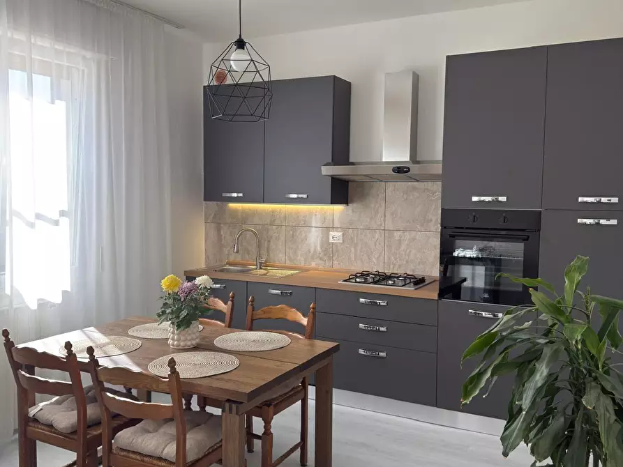 Immagine 6 di Villa in vendita  a Vecchiano