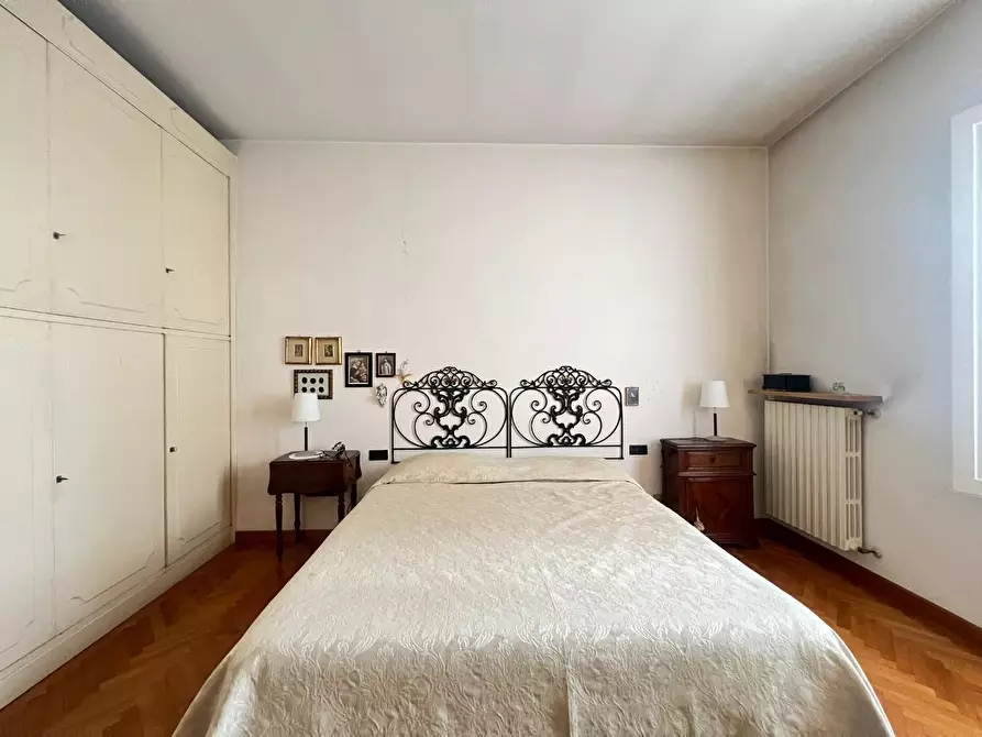 Immagine 31 di Villetta a schiera in vendita  a Empoli