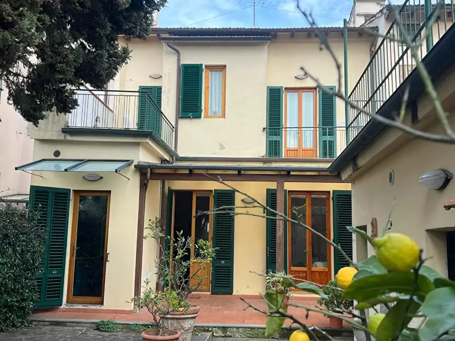 Immagine 50 di Villetta a schiera in vendita  a Empoli