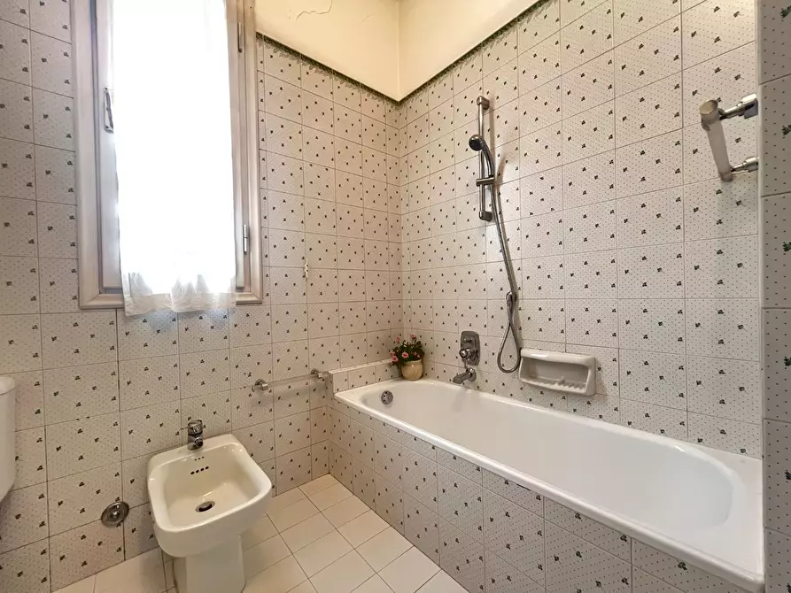 Immagine 40 di Villetta a schiera in vendita  a Empoli