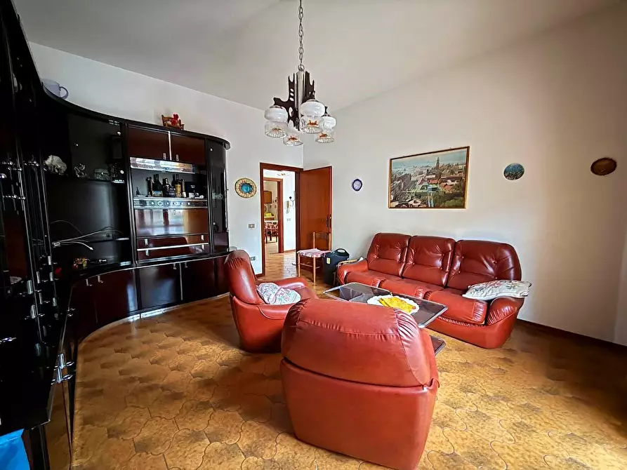 Immagine 16 di Appartamento in vendita  a Vinci