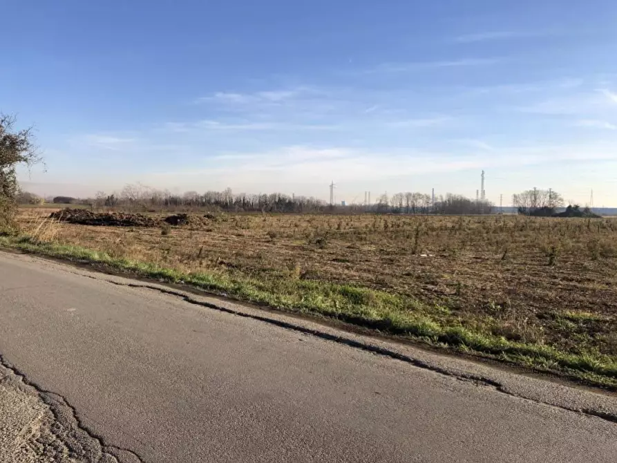 Immagine 2 di Terreno agricolo in vendita  a Trezzo Sull'adda