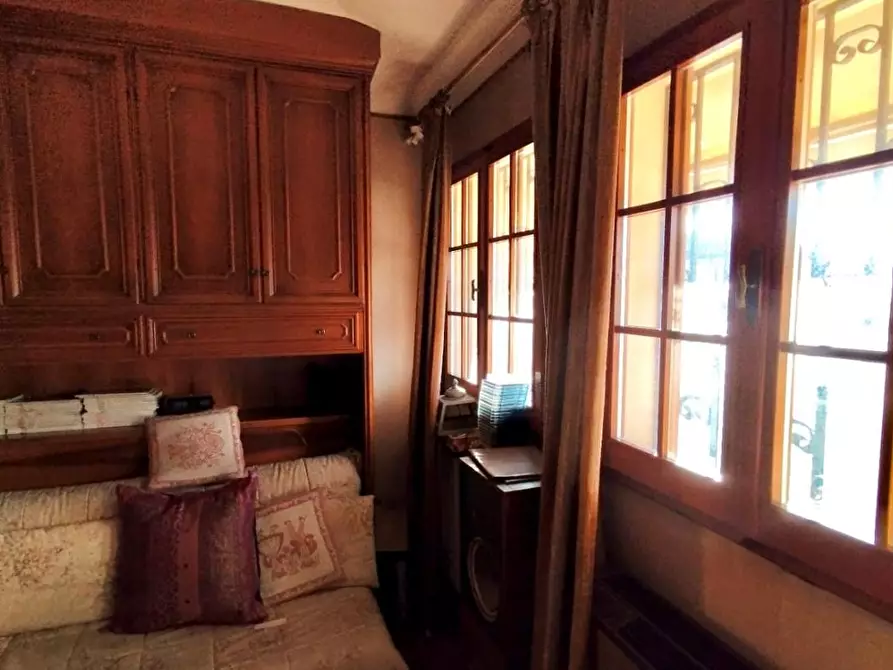 Immagine 8 di Villa in vendita  a Empoli