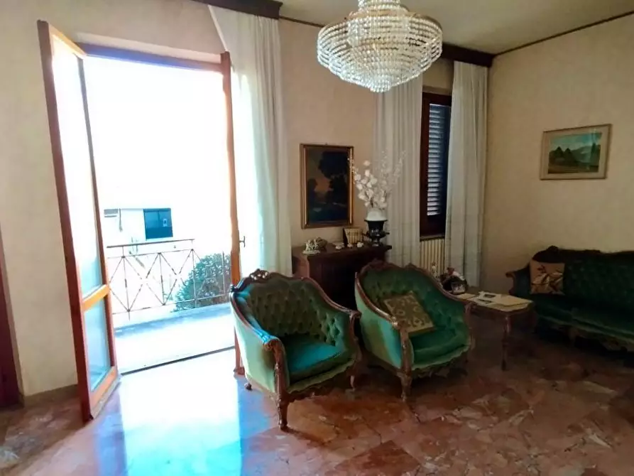 Immagine 9 di Villa in vendita  a Empoli