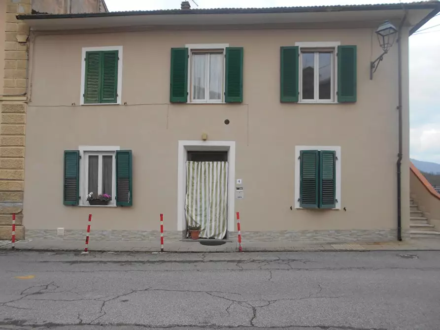Immagine 1 di Casa bifamiliare in vendita  a Santa Maria A Monte