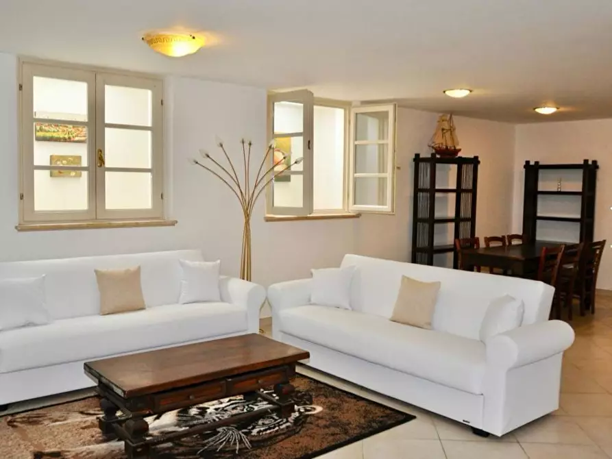 Immagine 17 di Casa bifamiliare in vendita  a Seravezza