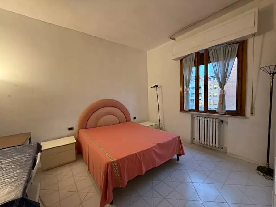 Immagine 5 di Appartamento in vendita  a Siena