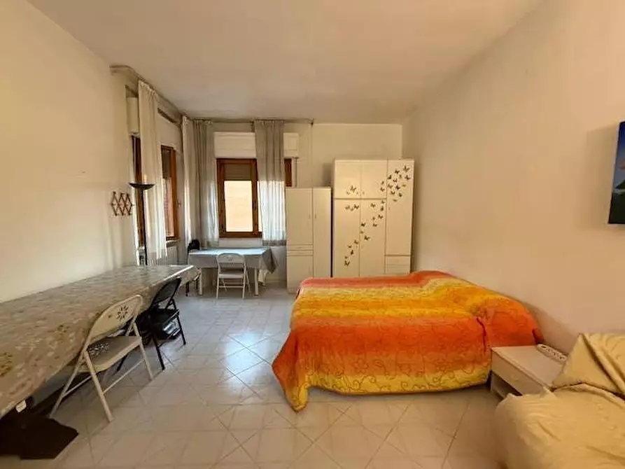 Immagine 18 di Appartamento in vendita  a Siena