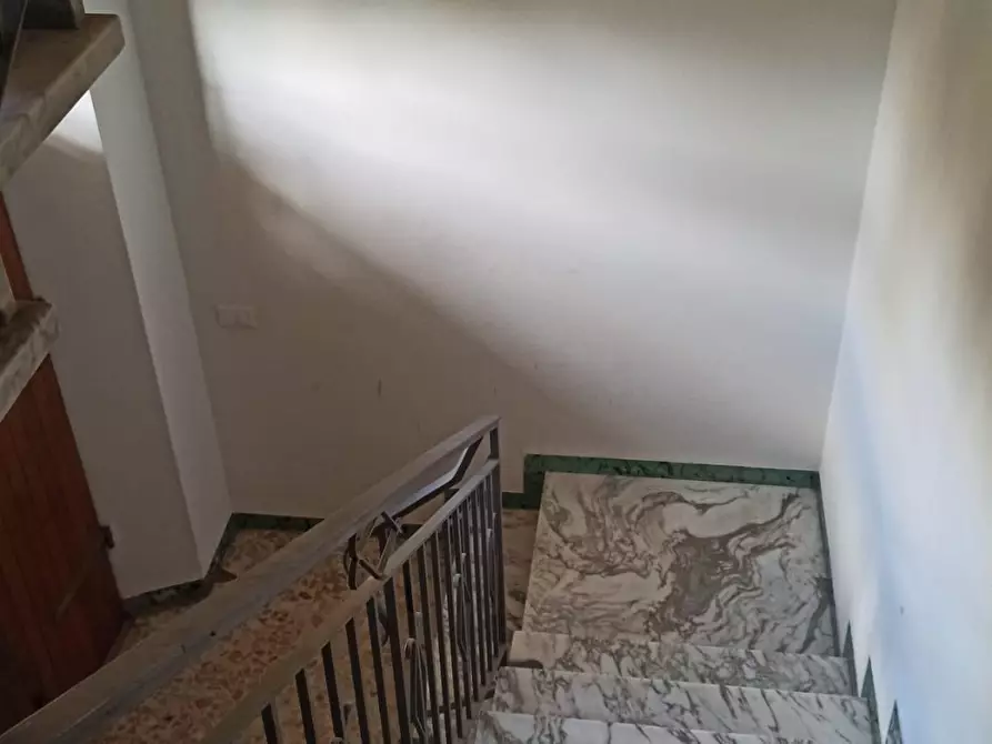 Immagine 19 di Appartamento in affitto  a Lucca