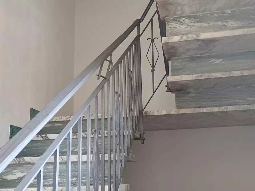 Immagine 18 di Appartamento in affitto  a Lucca