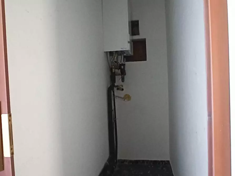 Immagine 7 di Appartamento in affitto  a Lucca