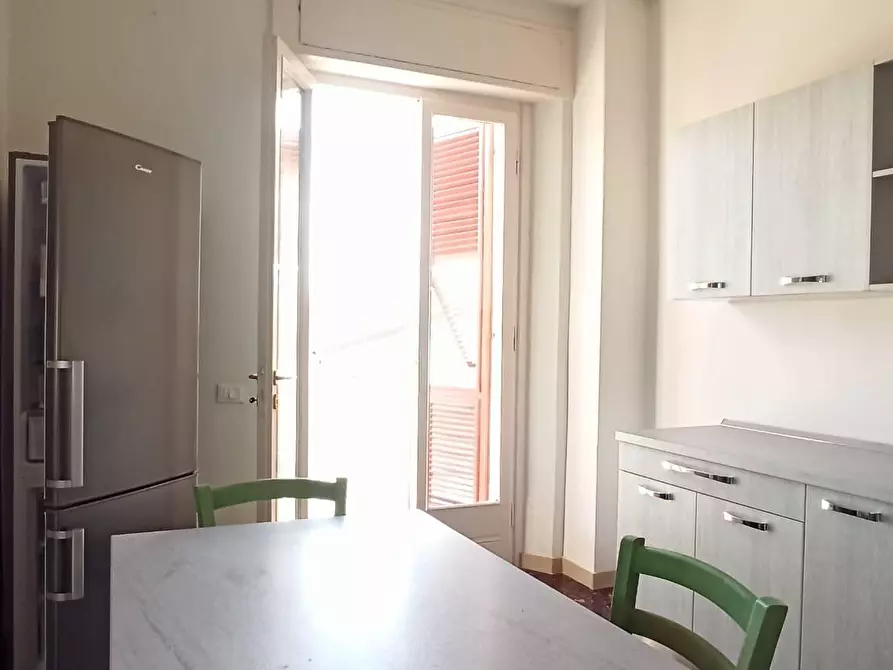 Immagine 2 di Appartamento in affitto  a Lucca