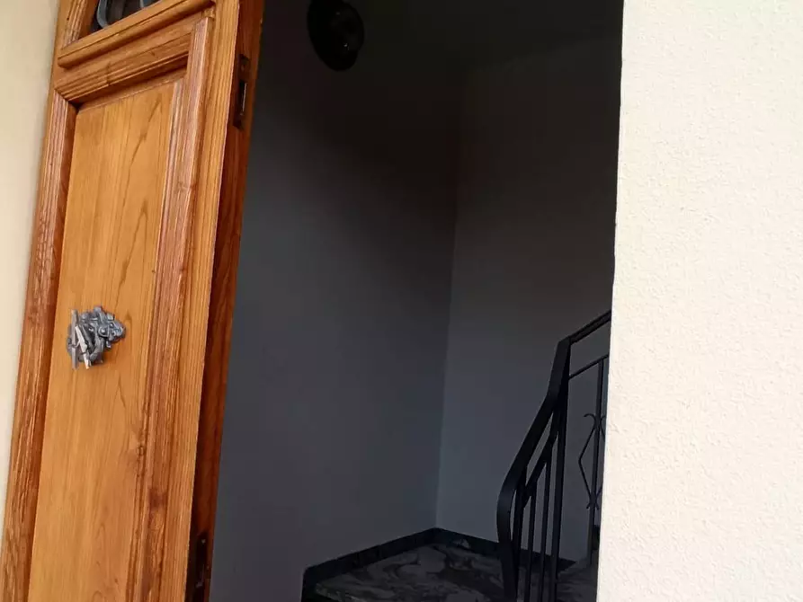 Immagine 17 di Appartamento in affitto  a Lucca