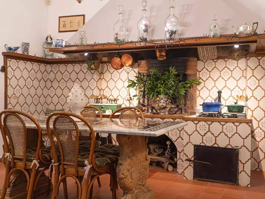 Immagine 48 di Villa in vendita  a Vicopisano