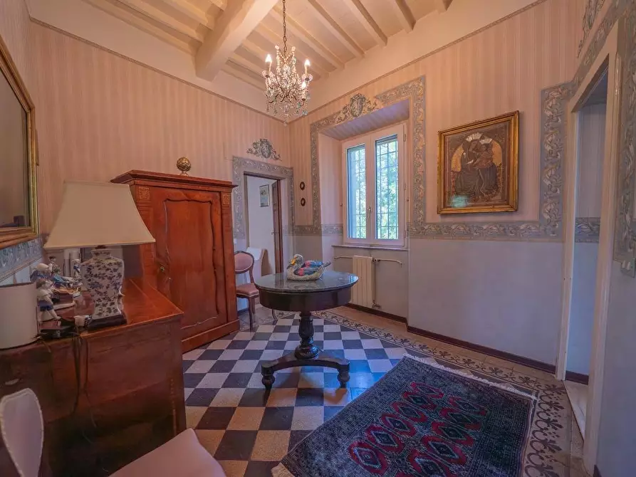 Immagine 16 di Villa in vendita  a Vicopisano