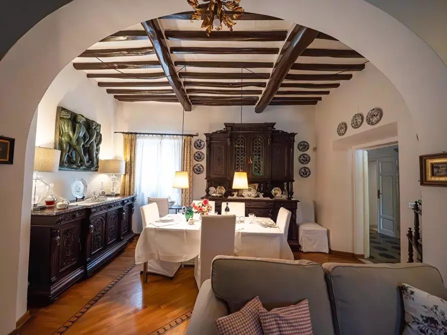 Immagine 8 di Villa in vendita  a Vicopisano