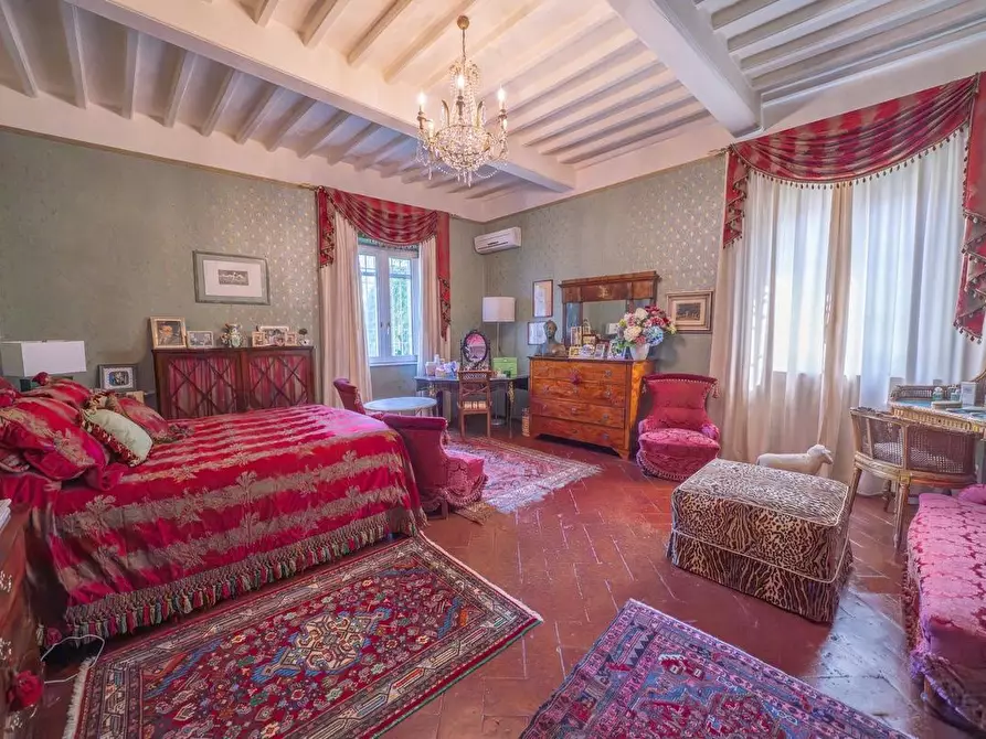 Immagine 22 di Villa in vendita  a Vicopisano