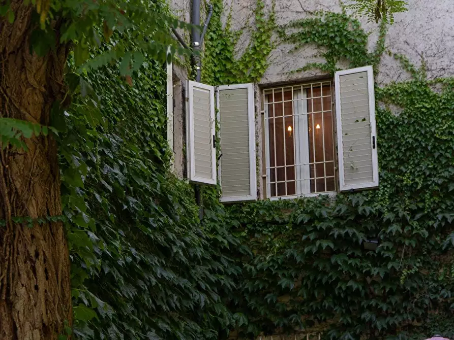 Immagine 54 di Villa in vendita  a Vicopisano