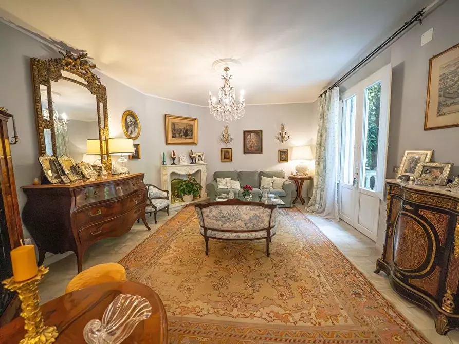 Immagine 5 di Villa in vendita  a Vicopisano