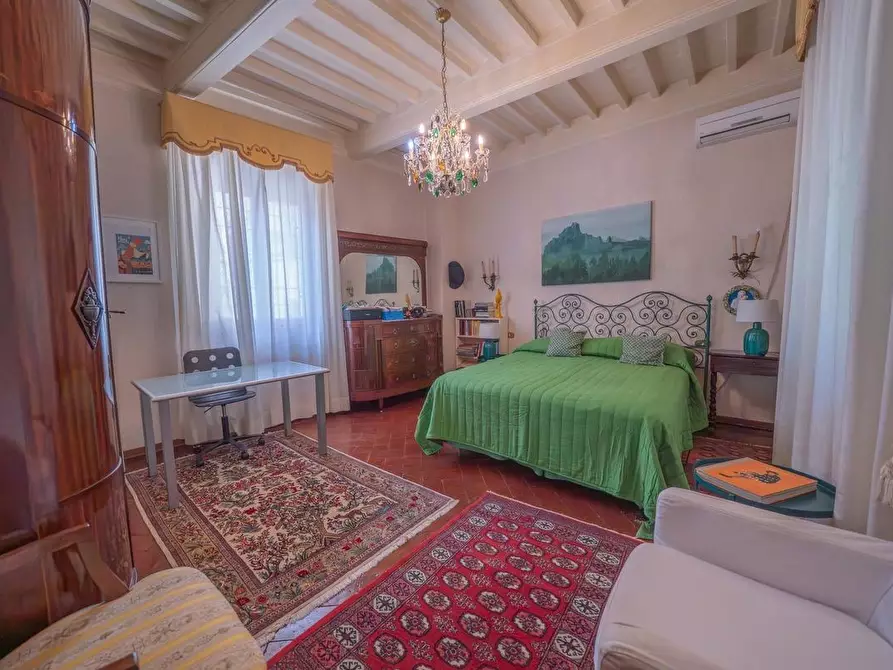 Immagine 17 di Villa in vendita  a Vicopisano