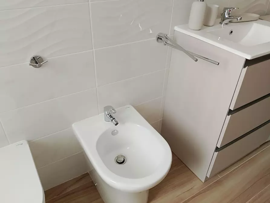 Immagine 13 di Appartamento in affitto  a Rosignano Marittimo