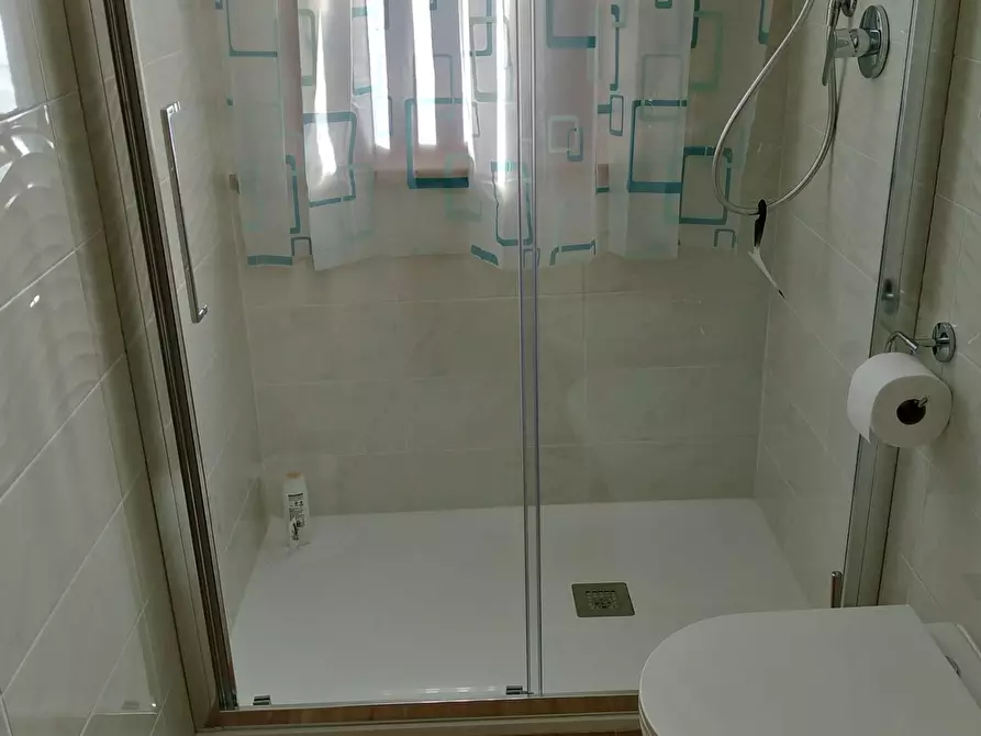 Immagine 12 di Appartamento in affitto  a Rosignano Marittimo