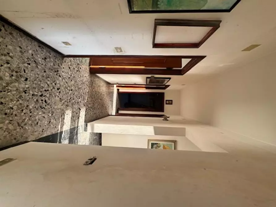 Immagine 8 di Casa bifamiliare in vendita  a Carrara