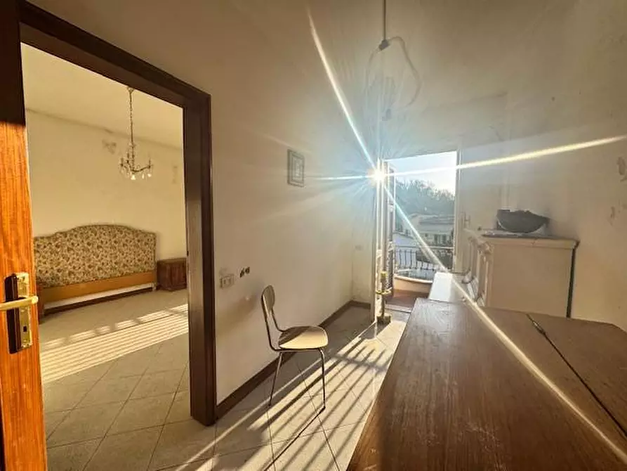 Immagine 10 di Casa bifamiliare in vendita  a Carrara