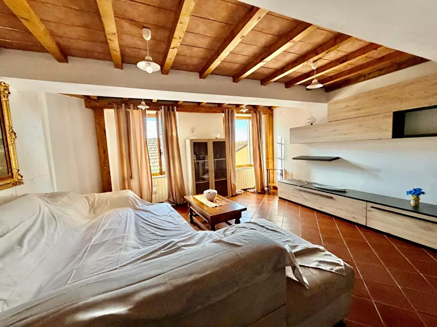 Immagine 10 di Terratetto in vendita  a Massa