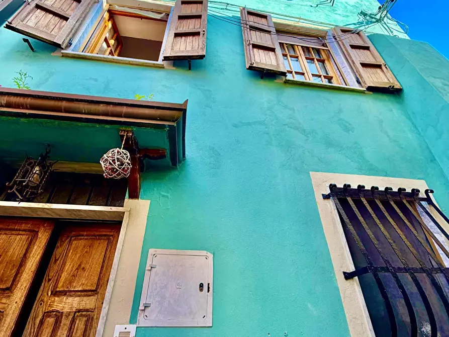 Immagine 25 di Terratetto in vendita  a Massa